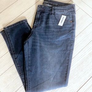 BRAND NEW OLD NAVY JEANS